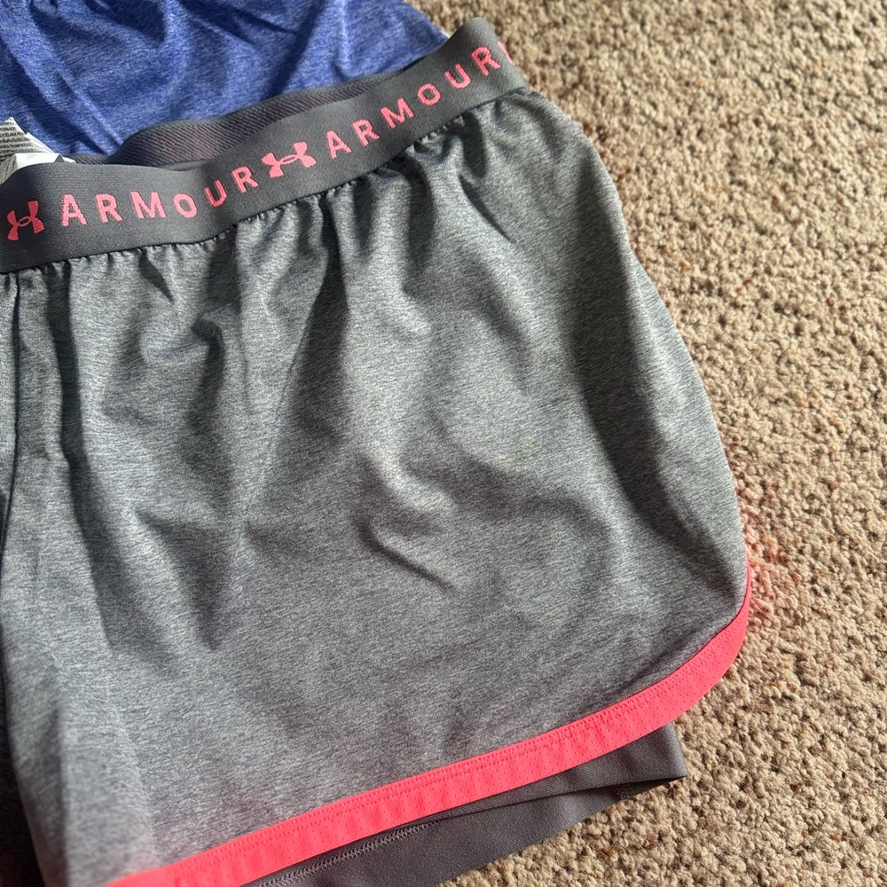 Under Armour HeatGear Women’s Shorts - Picture 4 of 10